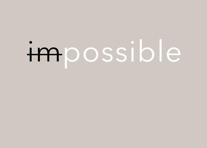 Entrepreneurs shifting mindset from average to thriving, embracing challenges.